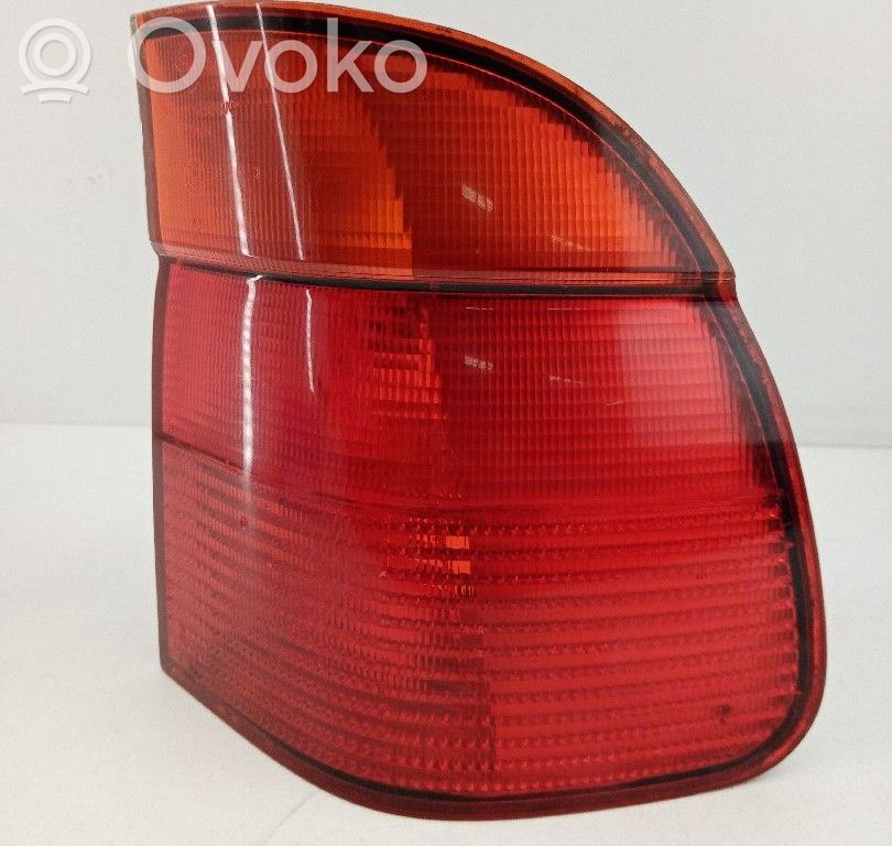 Rear/tail lights   8361672,VALEO