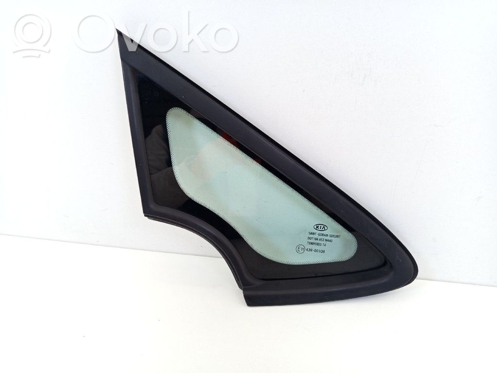 KIA Ceed Front triangle window/glass 