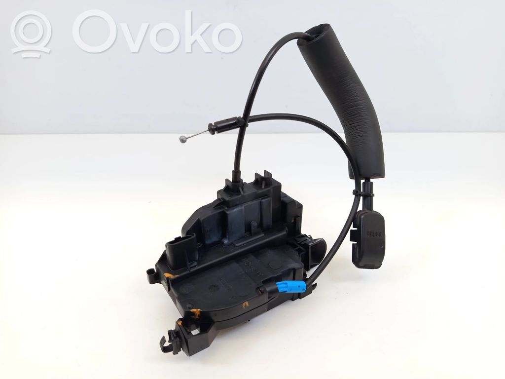 Priekšpusē slēdzene   805034436R,4PINOS