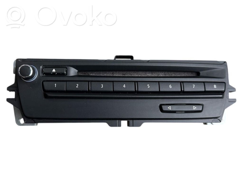 Radio / CD-Player / DVD-Player / Navigation   9223314,95445007652126