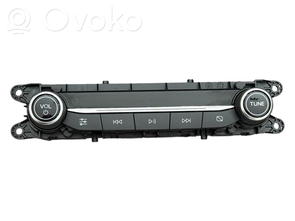 Ford Focus Radio/CD/DVD/GPS head unit 