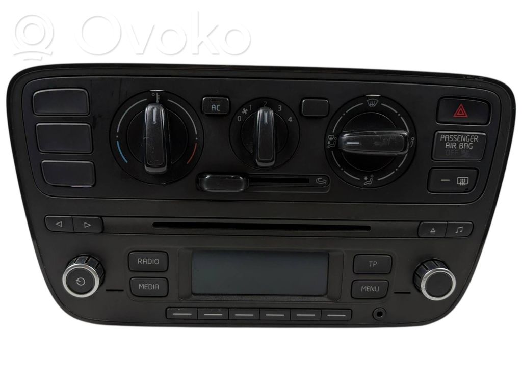 Volkswagen Up Radio/CD/DVD/GPS head unit 