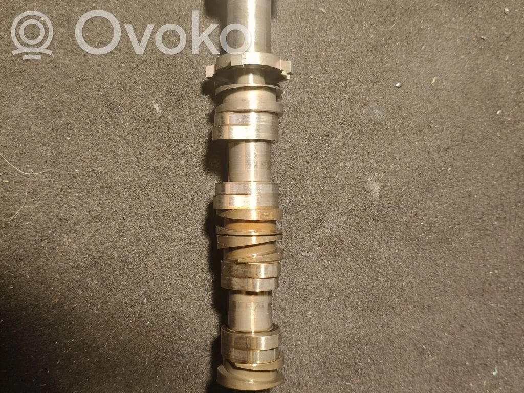 Audi Q3 F3 Wałek rozrządu 