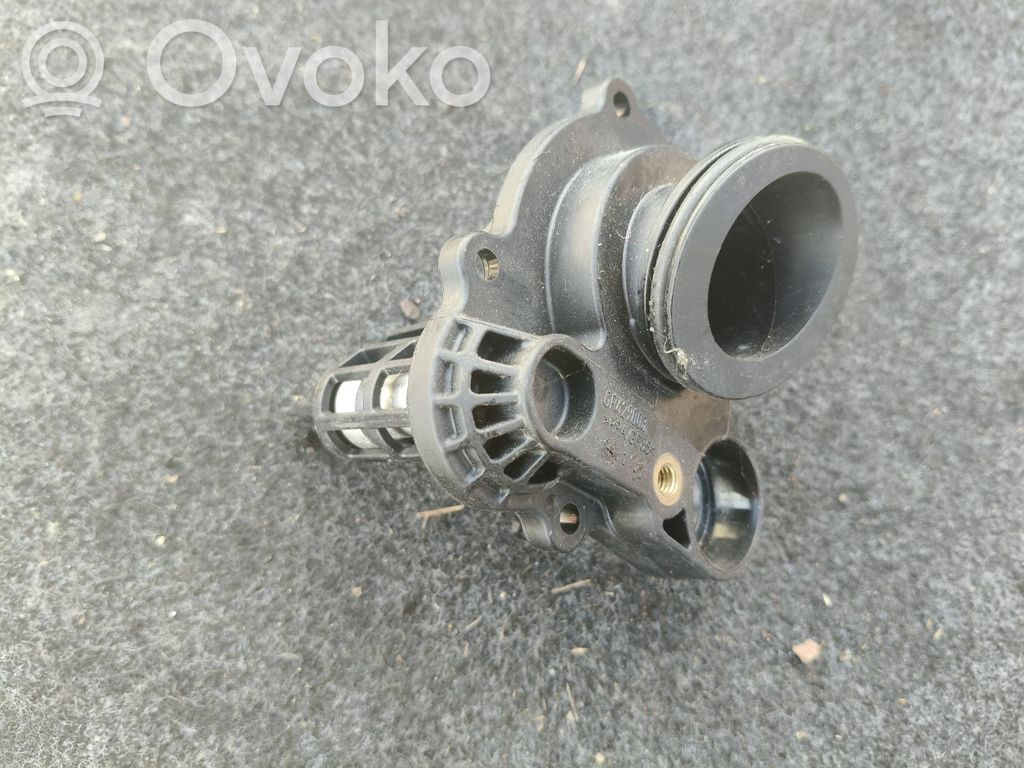 Audi Q7 4L Termostato korpusas 