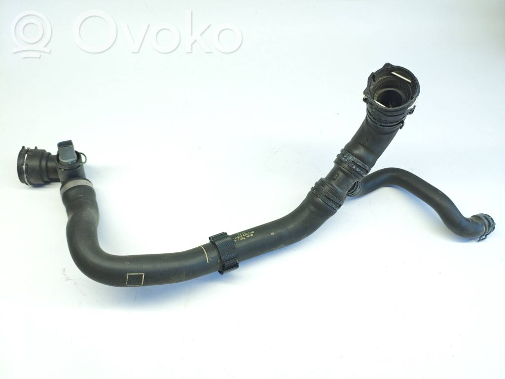 Audi A4 S4 B9 Engine coolant pipe/hose 