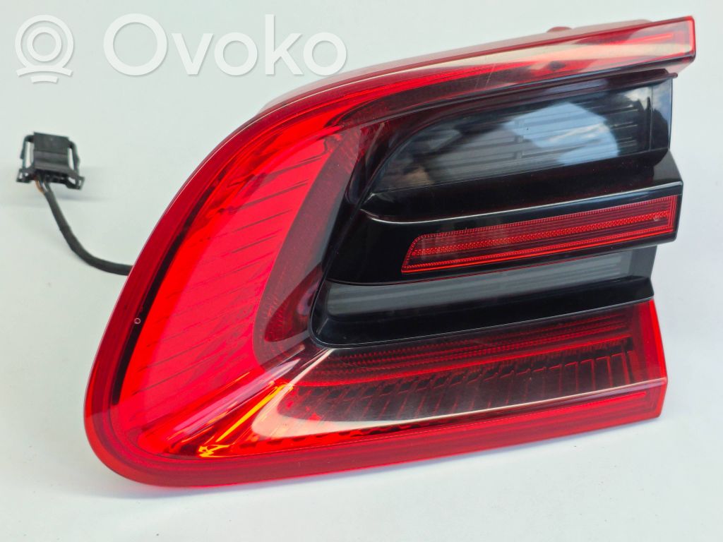 Porsche Macan (95B) Takaluukun takavalot 