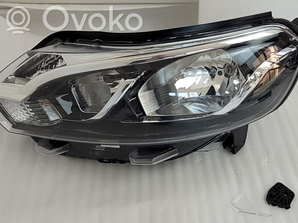 Toyota Proace Headlight/headlamp 