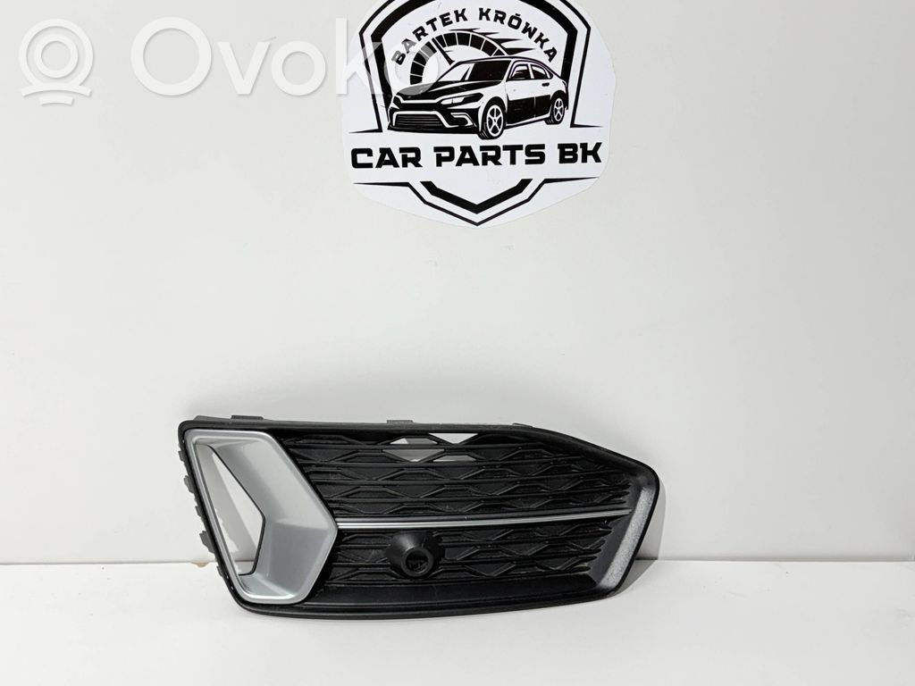 Kratka dolna zderzaka przedniego   4K0807681DBK,4K0807647D