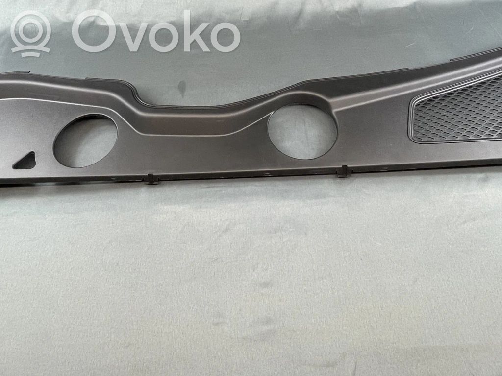 Porsche Macan (95B) Listwa szyby czołowej / przedniej 