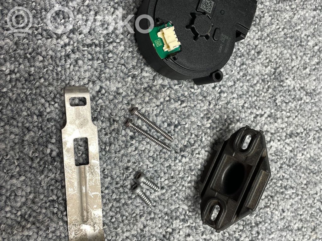 BMW 5 G30 G31 G38 LED-liitäntälaitteen ohjausmoduuli 