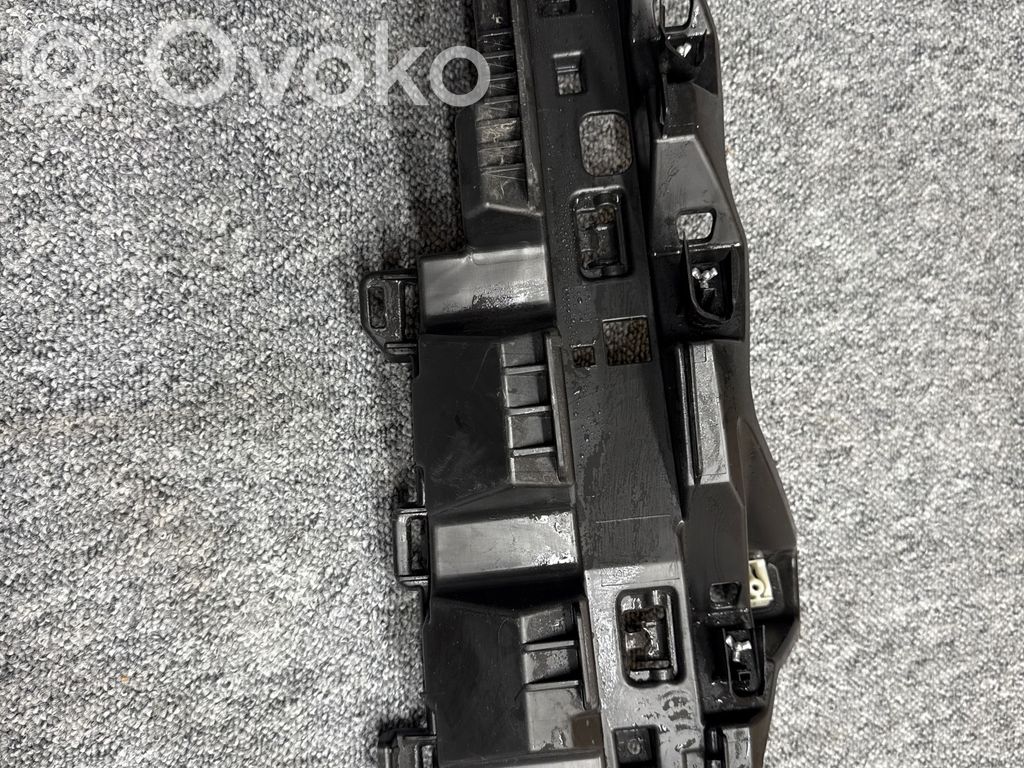 BMW iX Priekšējā luktura turētājs 