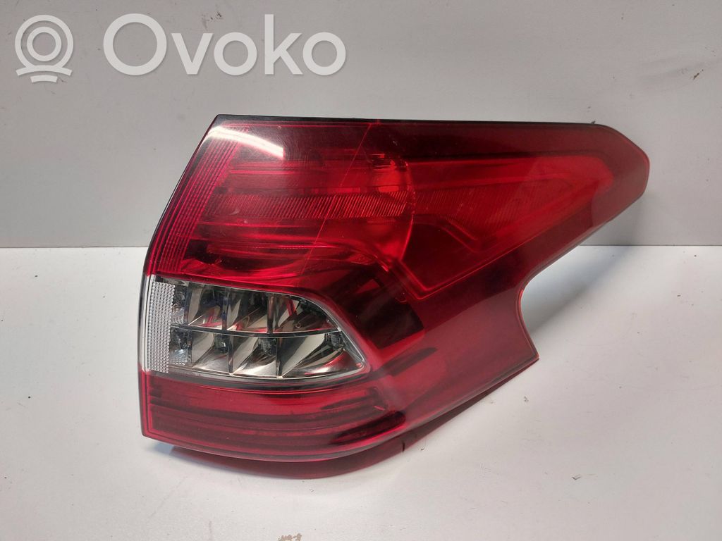 Rear/tail lights