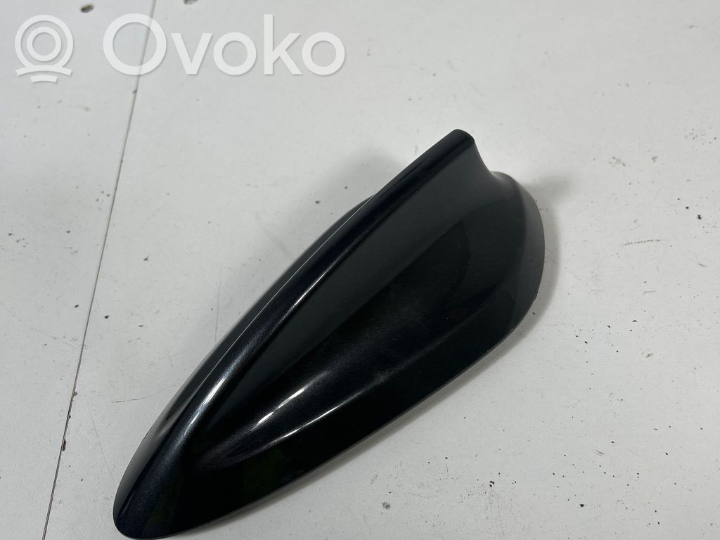 Osłona anteny dachowej GPS   9299715
