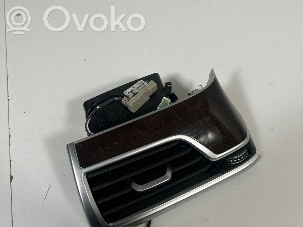 BMW 7 G11 G12 Dysze / Kratki nawiewu deski rozdzielczej 