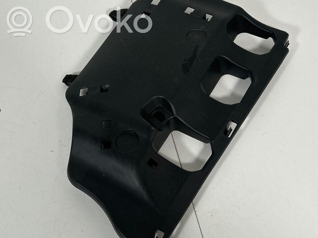 Toyota Corolla E210 E21 Kita salono detalė 