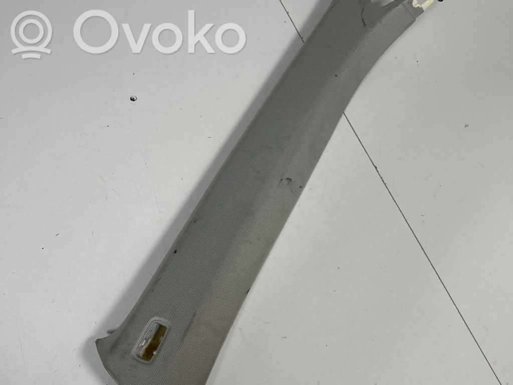Osłona słupka szyby przedniej / A   4G8867233