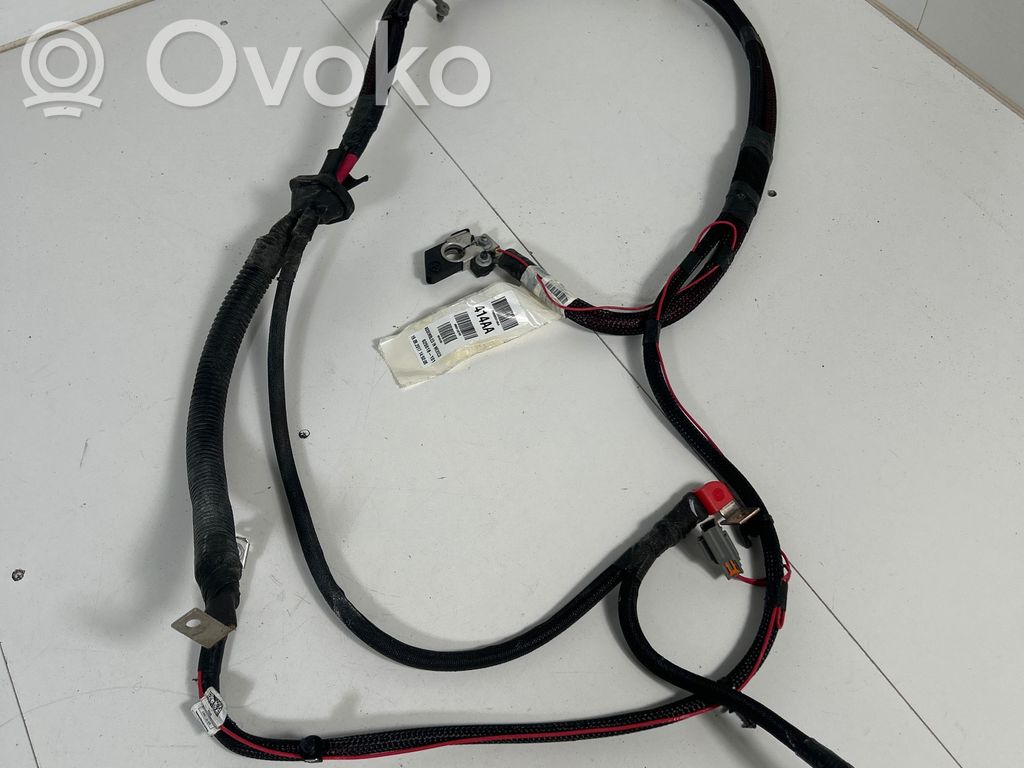 Cable positivo (batería)   68322414AA