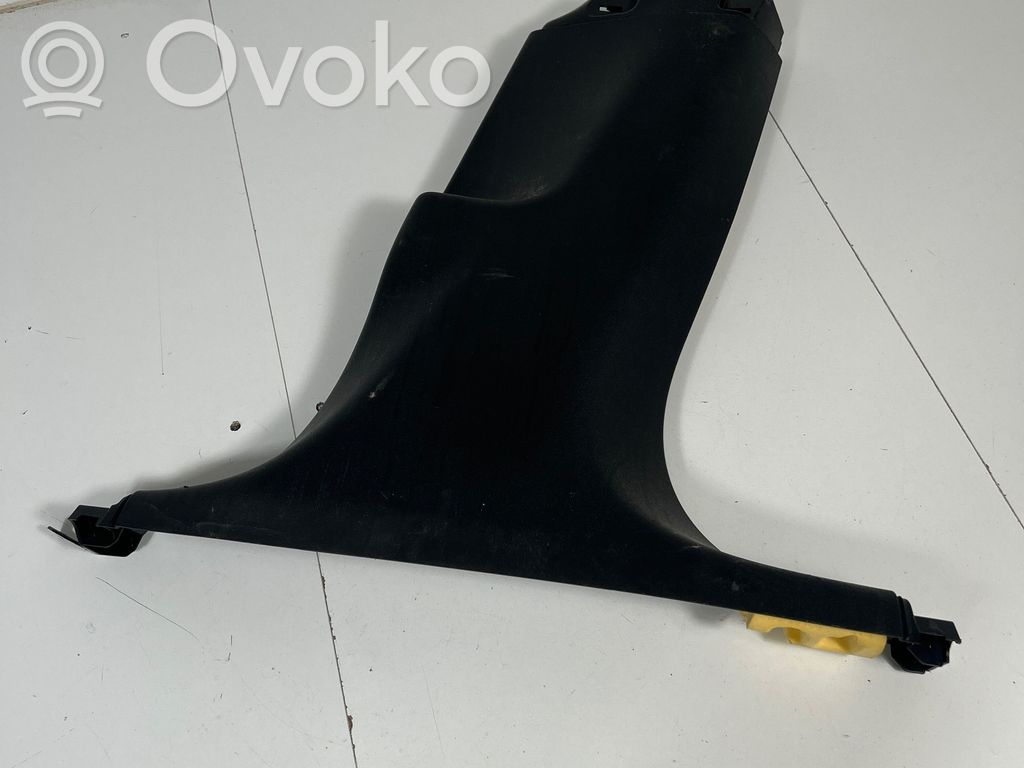 Tesla Model Y Pilar (B) (inferior) 