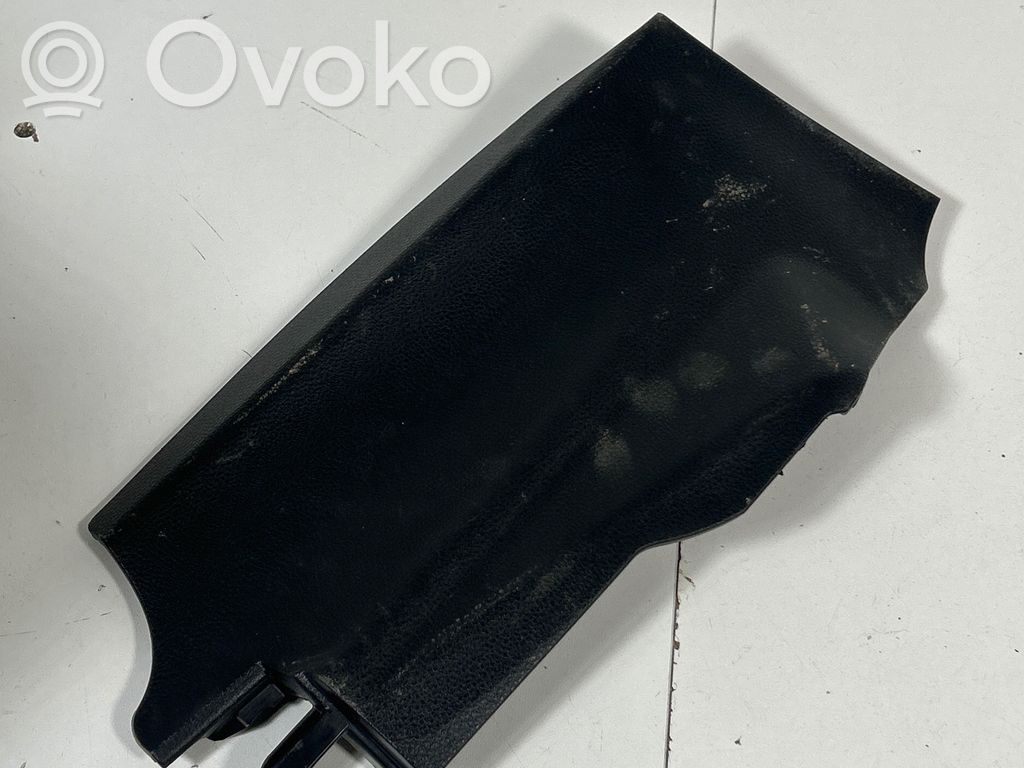 Toyota Corolla E210 E21 Šoninė apdaila (priekinė) 