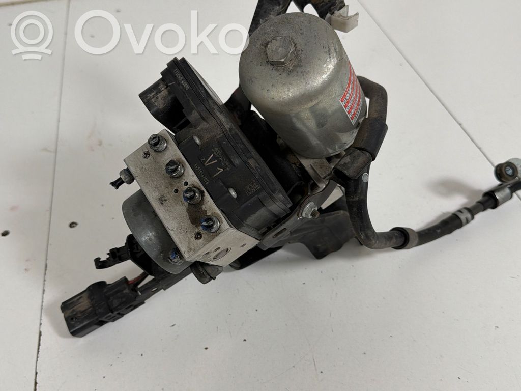 Toyota C-HR I Bomba de ABS 