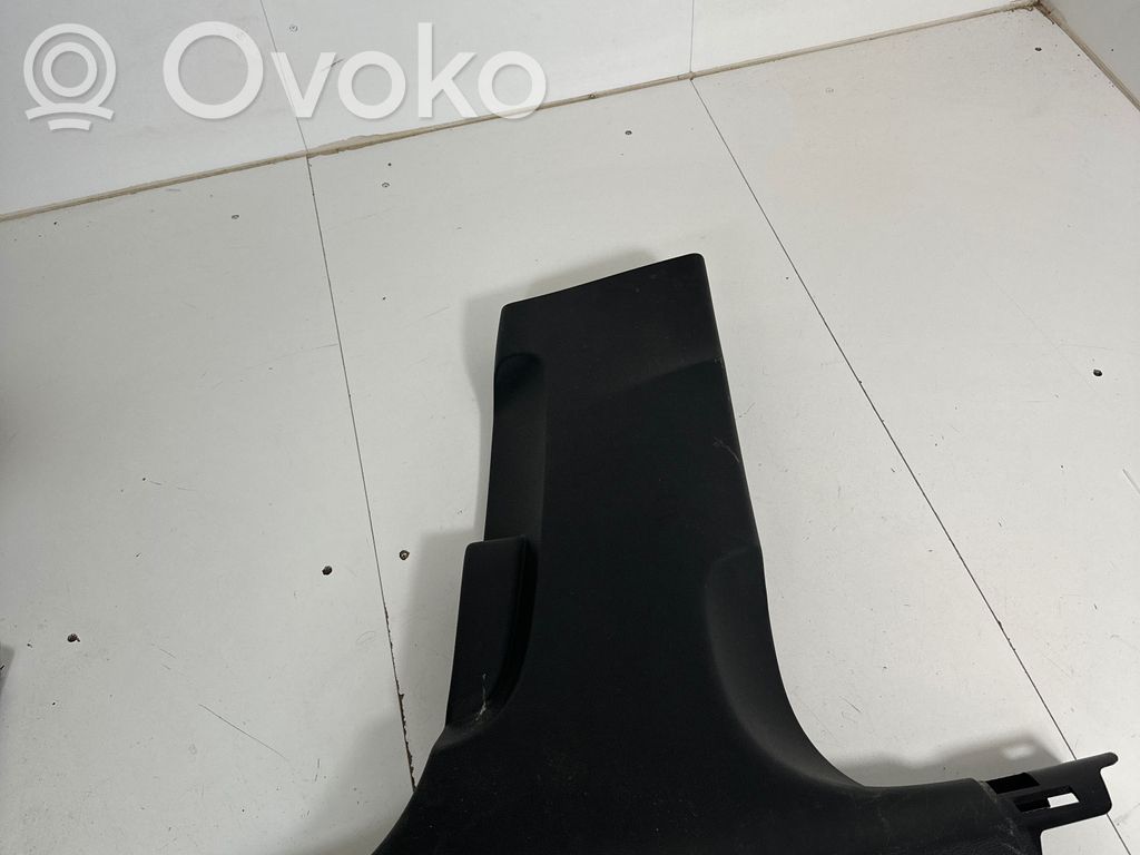 Osłona dolna słupka / B   4K08672404PK