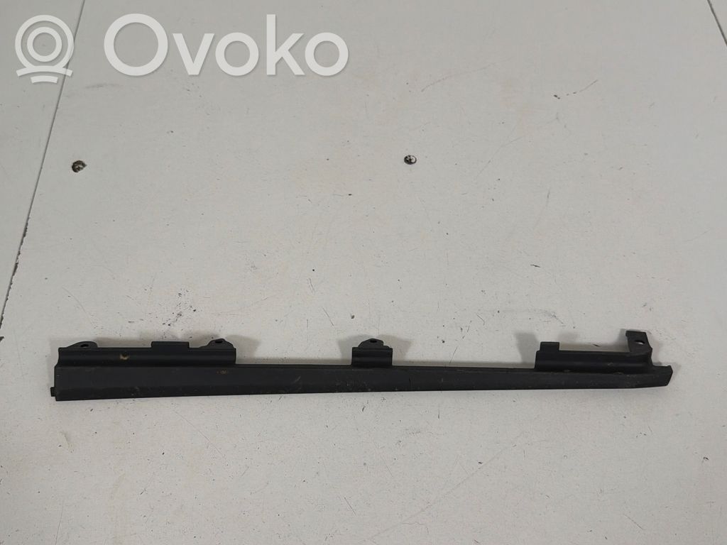 Inne części wnętrza samochodu   4K1864148A