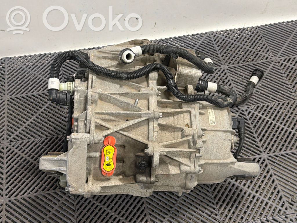 Tesla Model 3 motor de coche eléctrico 