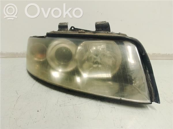 Audi A4 S4 B5 8D Phare frontale 