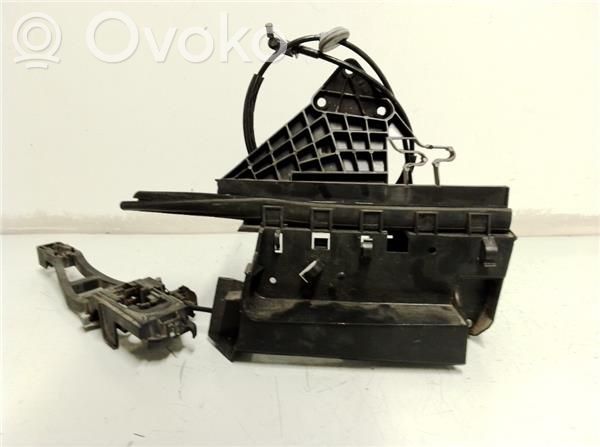 Front door lock   7M5AR21812AA