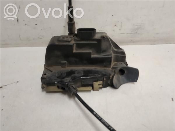 Nissan Primera Etuoven lukko 