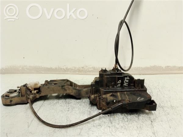 Renault Clio III Priekšpusē slēdzene 