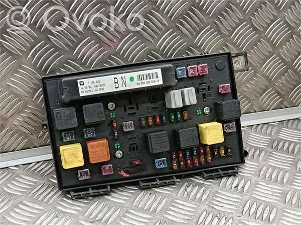 Opel Astra G Drošinātāju kaste (komplekts) 