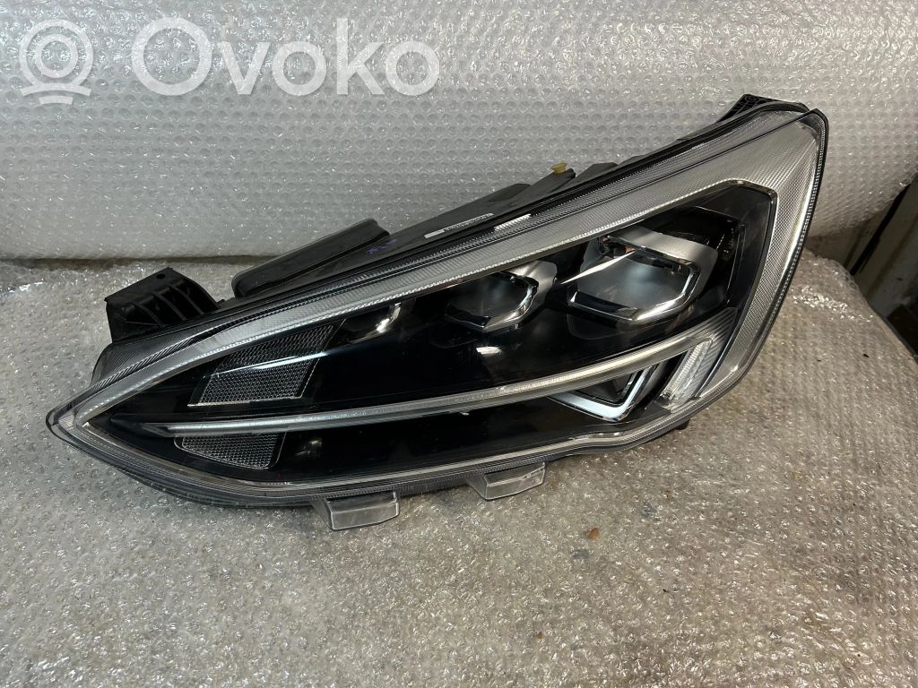 Ford Focus Headlight/headlamp 