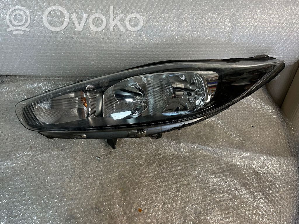 Ford Fiesta Headlight/headlamp 