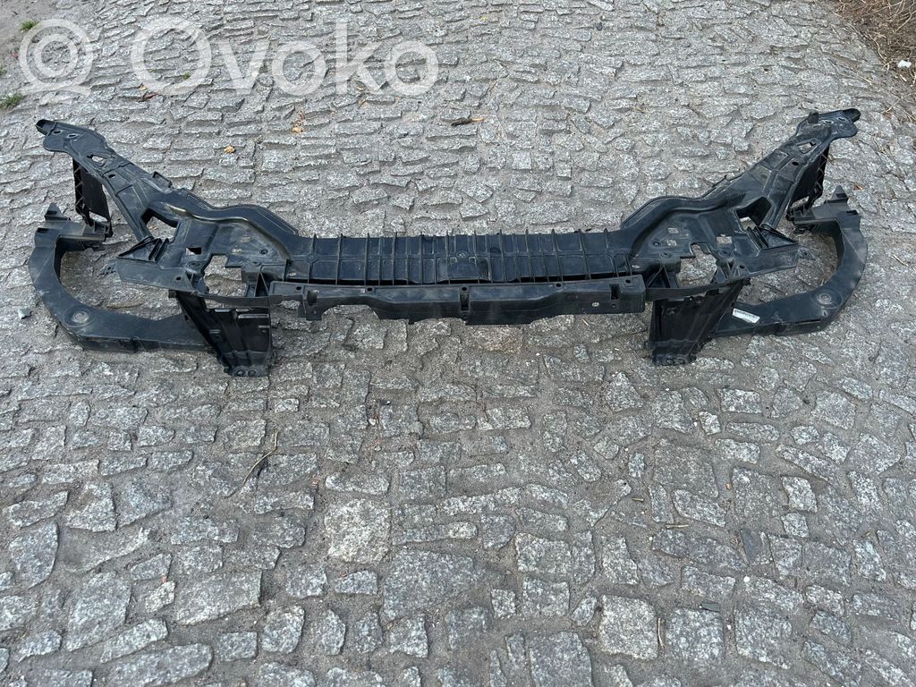 Volvo V60 Radiatorių panelė 