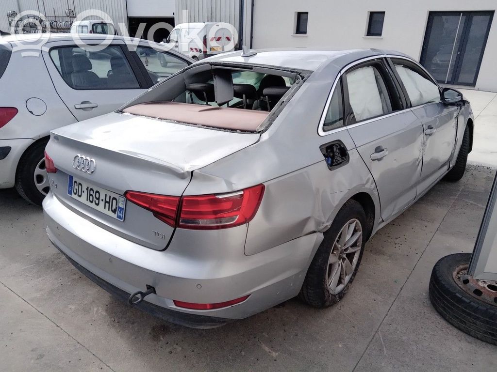 Audi A4 S4 B9 Tylny zacisk hamulcowy 