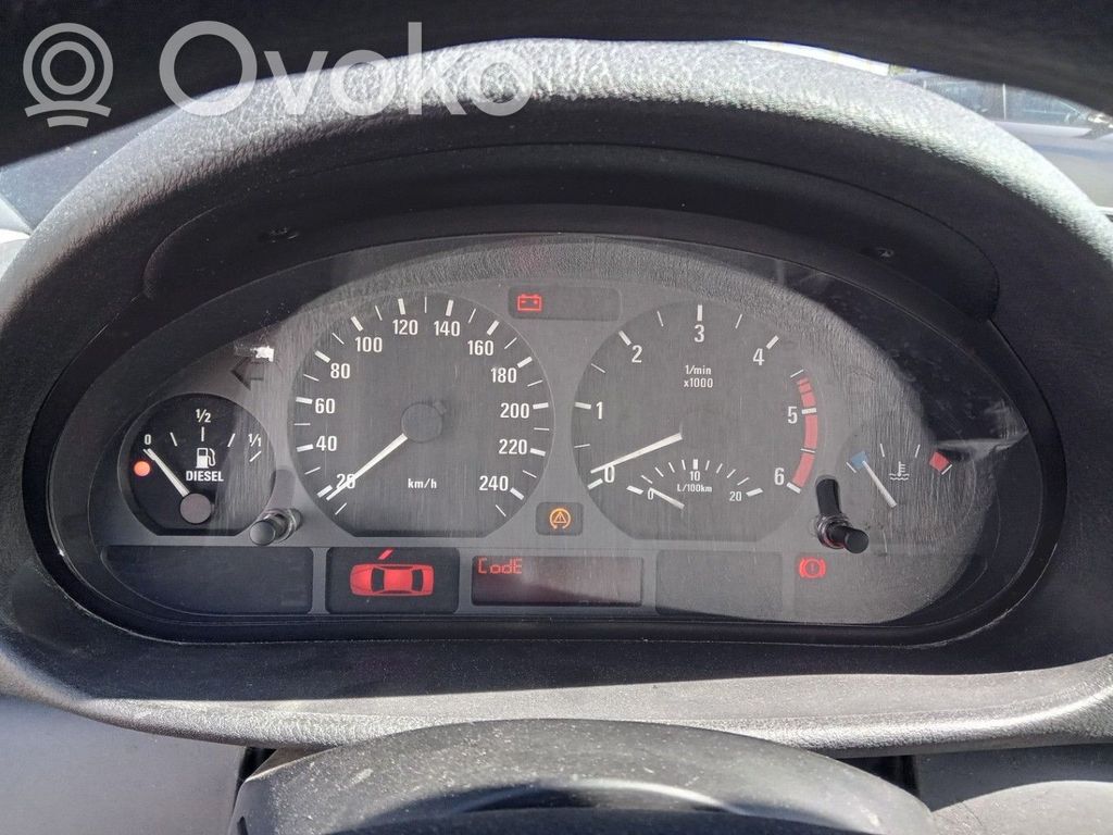 BMW 3 E46 Licznik / Prędkościomierz 