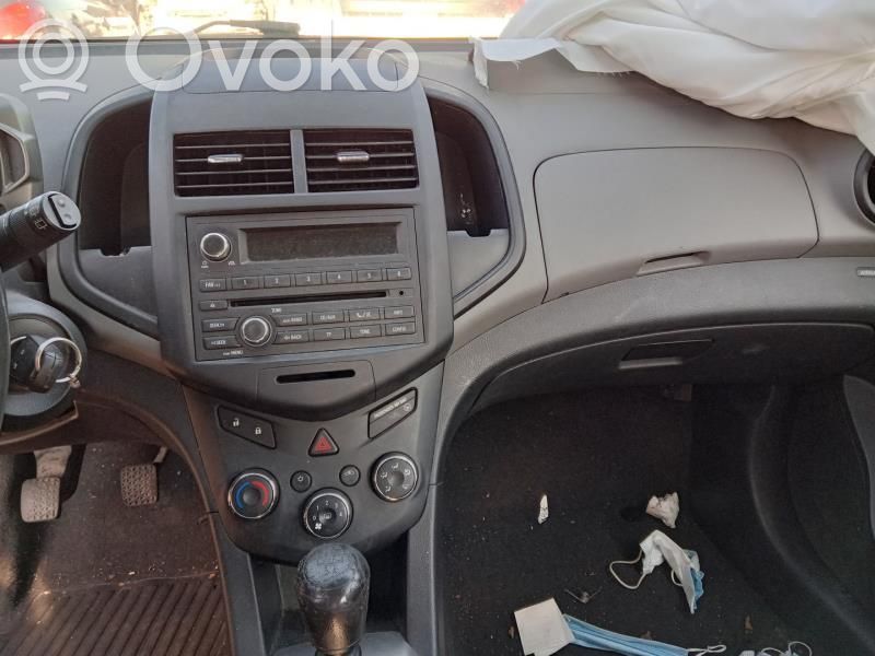 Chevrolet Aveo Juego guantera 