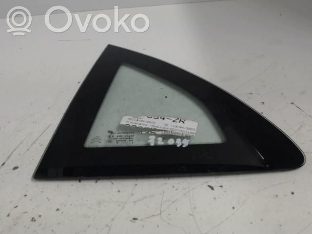 Rear side window   8569YH