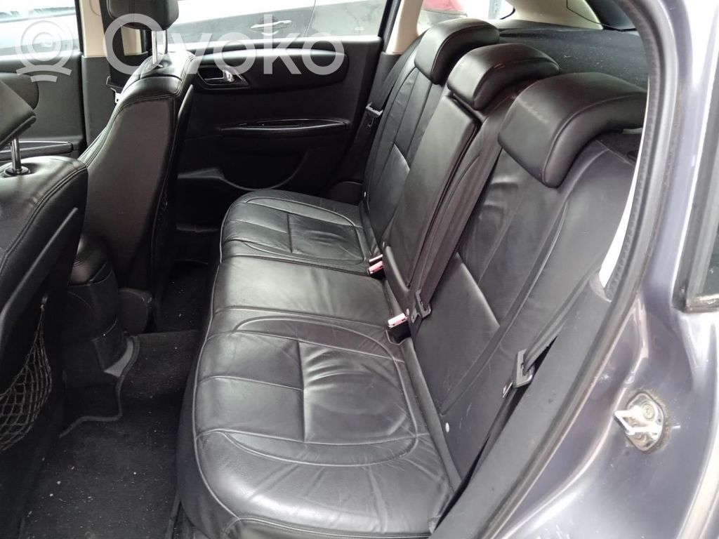 Citroen C4 I Cinturón trasero 