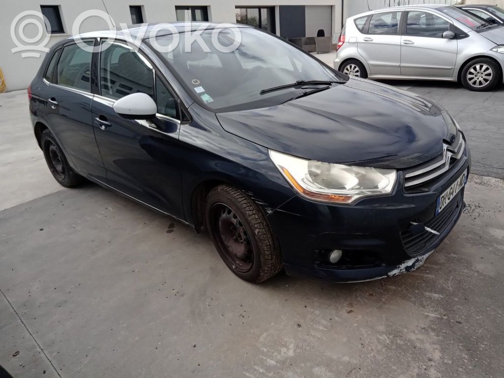 Citroen C4 II Etujarrusatula 