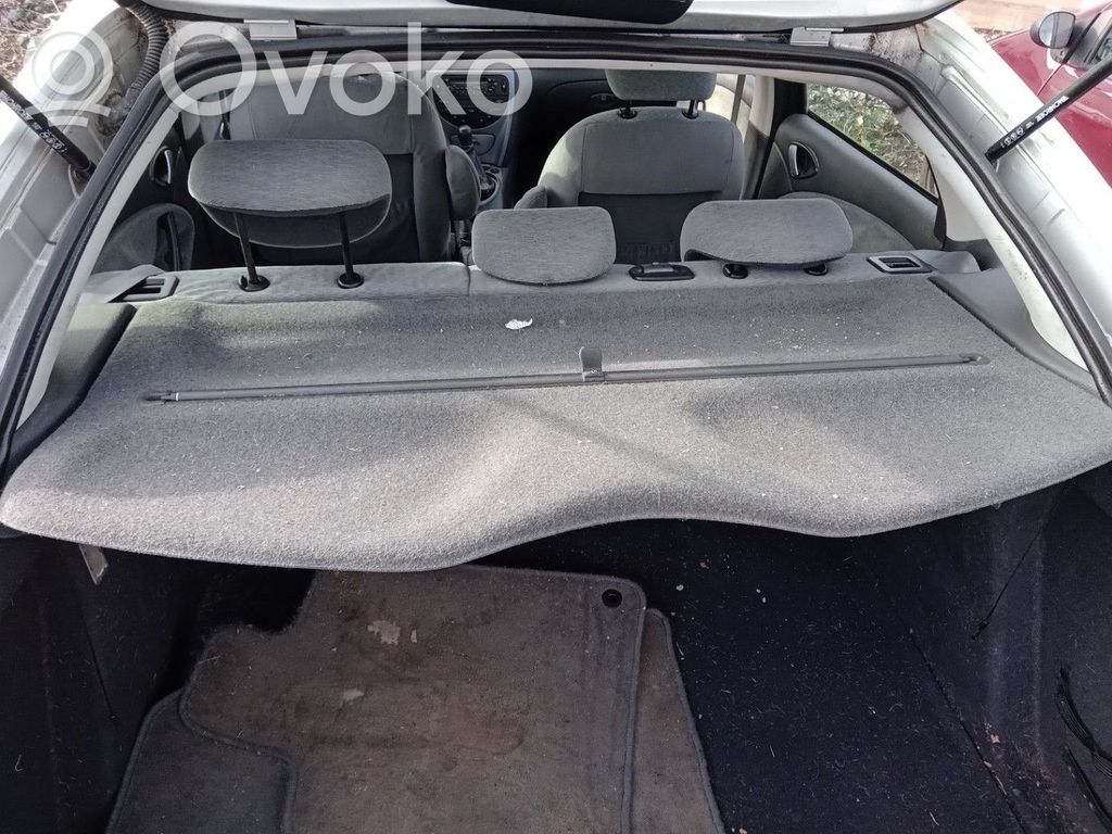 Citroen C5 Hattuhylly 