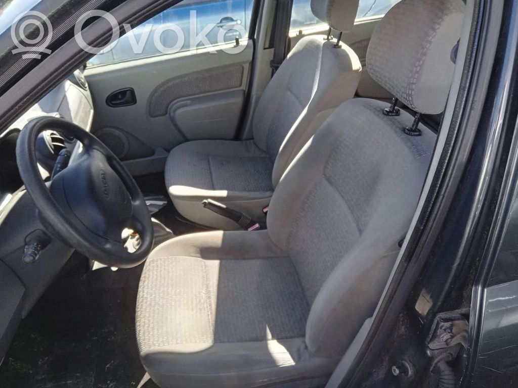Dacia Logan I Cinturón delantero 