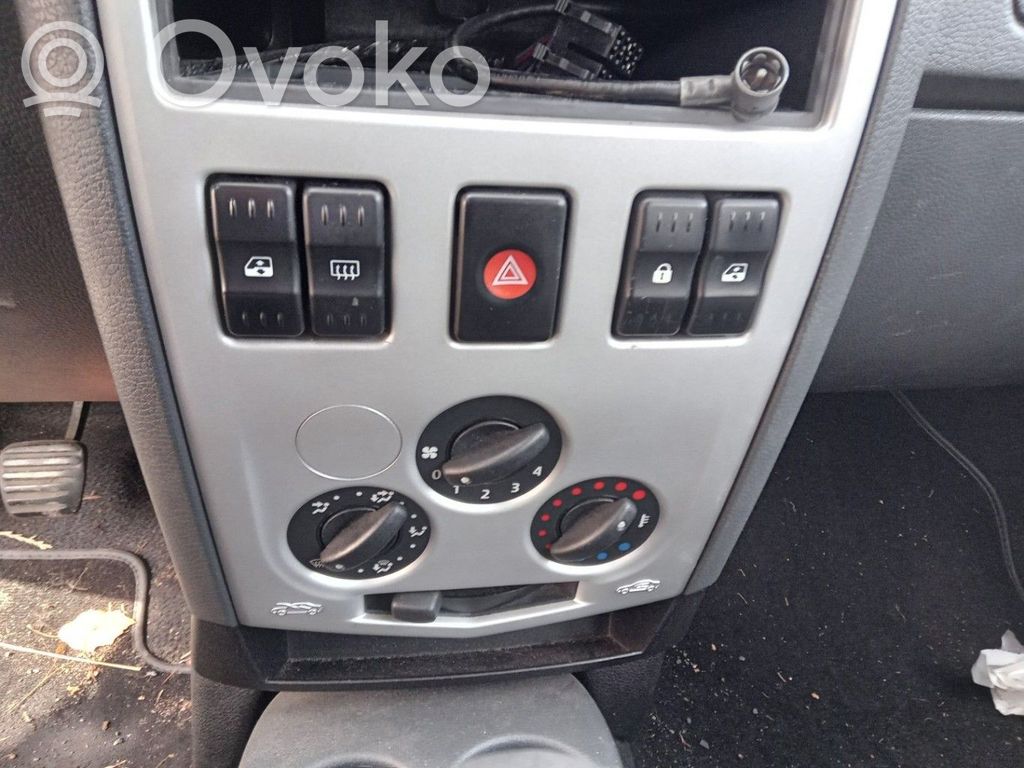 Dacia Logan I Unitate control climatizare 