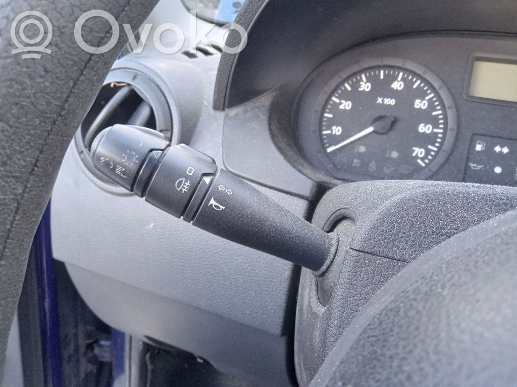 Dacia Logan I Manetka / Przełącznik kierunkowskazów 