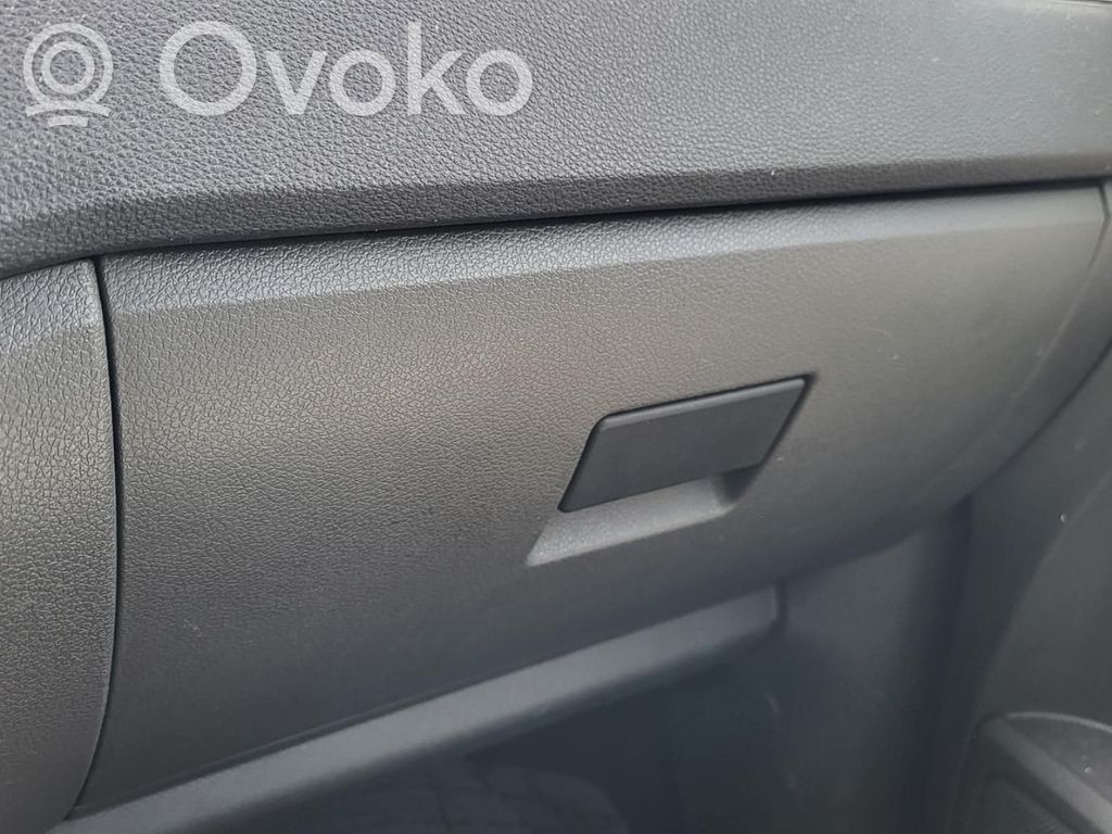 Ford C-MAX I Daiktadėžės (bordačioko) komplektas 