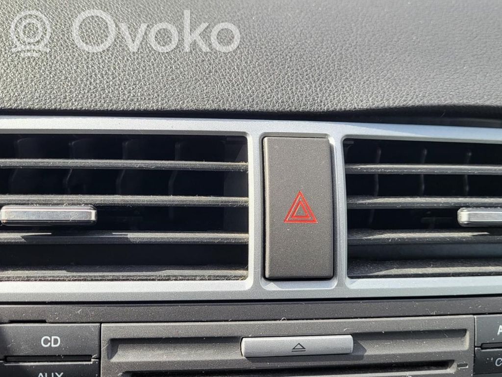 Ford C-MAX I Hazard light switch 