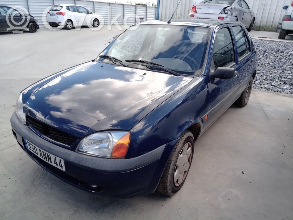 Ford Fiesta Дверь 