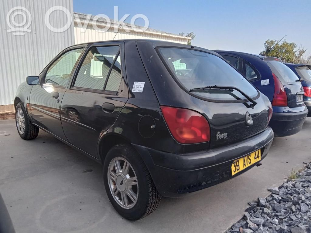 Ford Fiesta Zamek drzwi tylnych 