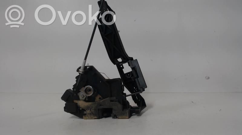 Ford Focus Aizmugurē slēdzene 